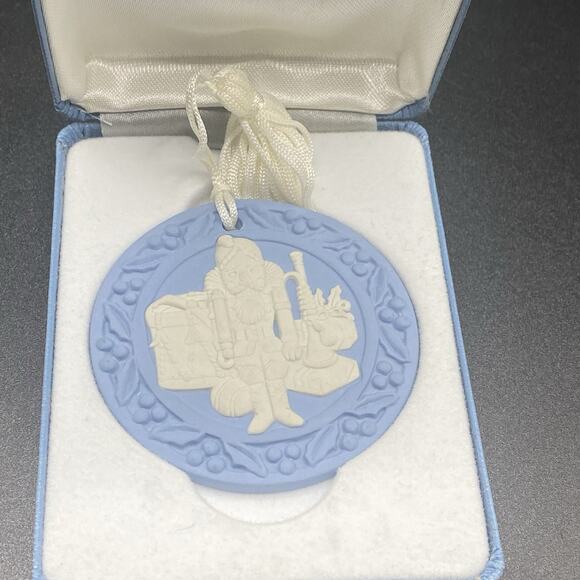 NIB Wedgwood Nutcracker Christmas Ornament Jasperware Flat - Picture 1 of 5